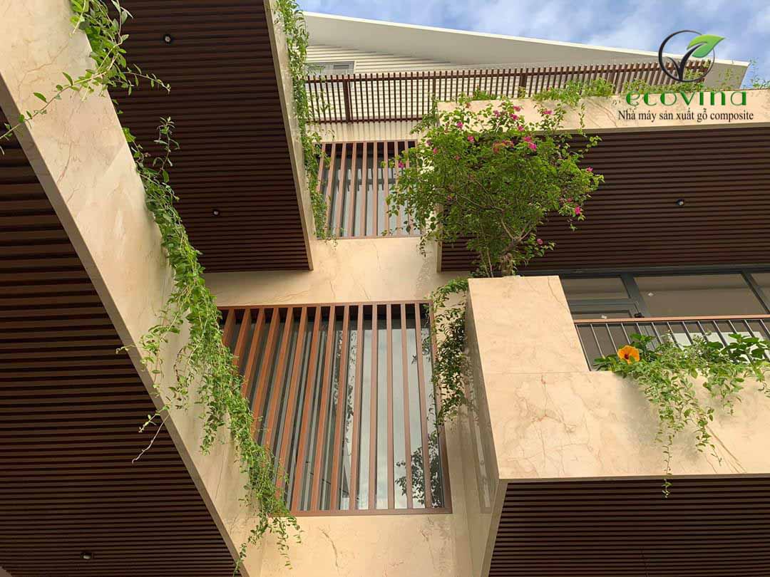 Thanh lam gỗ nhựa là gì ? Ứng dụng và ưu điểm của lam gỗ nhựa Ecovina